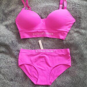 VICTORIA'S SECRET PUSH UP BRALETTE AND HIPHUGGER SIZE S